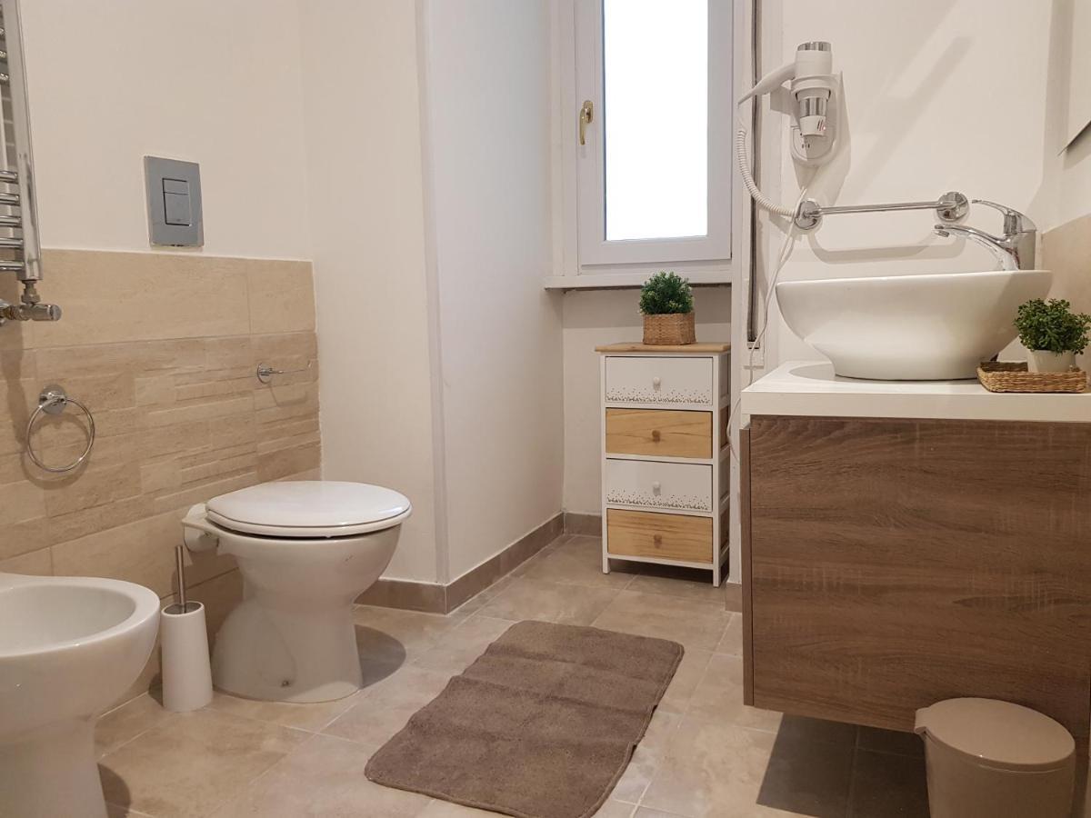 Alexadom Apartment Рим Екстериор снимка